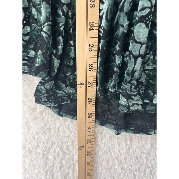 Women's Green Blouse XL Velvet Burnout Top Flare Sleeve Floral Whimsy Goth Fairy - Picture 2 of 6